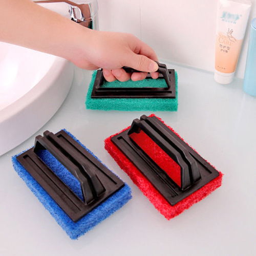 浴室清潔神器 一招搞定瓷磚、玻璃、地板與廚房污漬——多功能清潔刷推薦